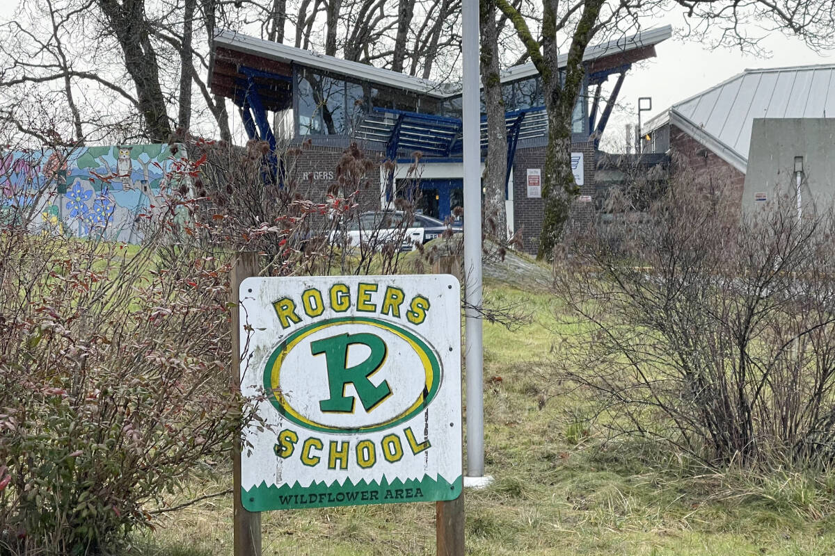 Rogers Elementary in Saanich as seen on Friday, Feb. 10. (Austin Westphal/News Staff)