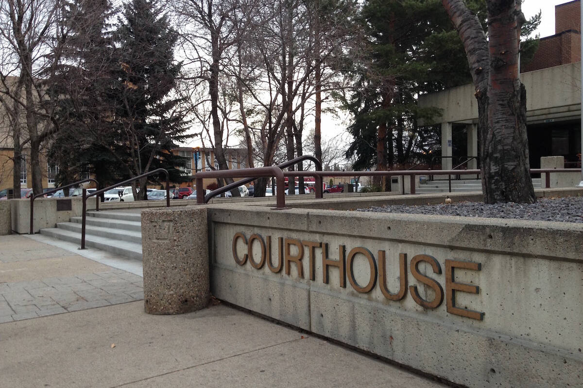 A doctor who formerly worked in Duncan is wanted on a Canada-wide warrant for contempt in divorce proceedings. (File photo)