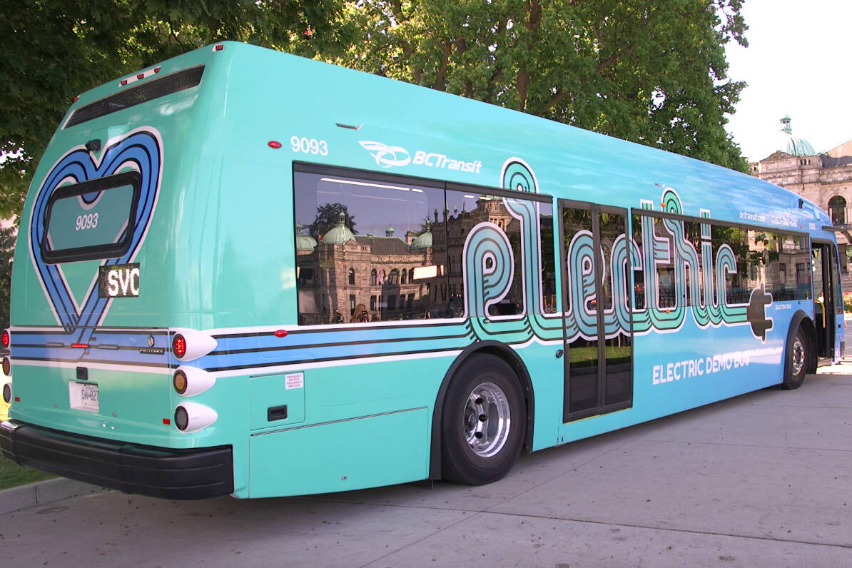 One of BC Transit’s 150 new battery powered electric buses facing the side and back. (Ella Matte/News Staff)