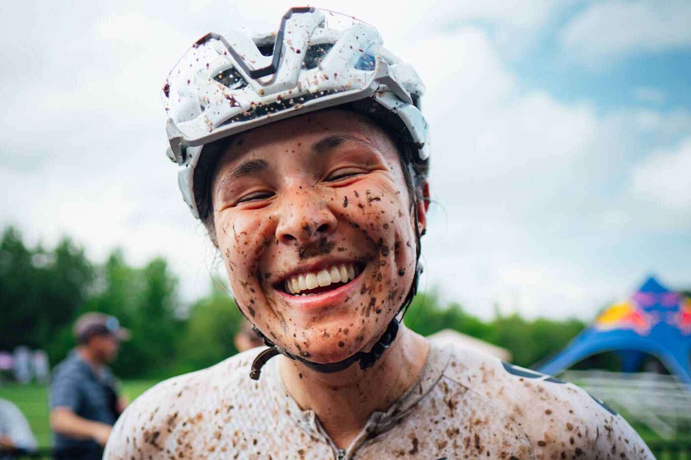 A filthy but jubilant Jenn Jackson following her big win at the Canadian X-Country Mountain Biking National Championships on July 22 in Kentville, Nova Scotia. (Tim Foster/Dose Media Inc.)