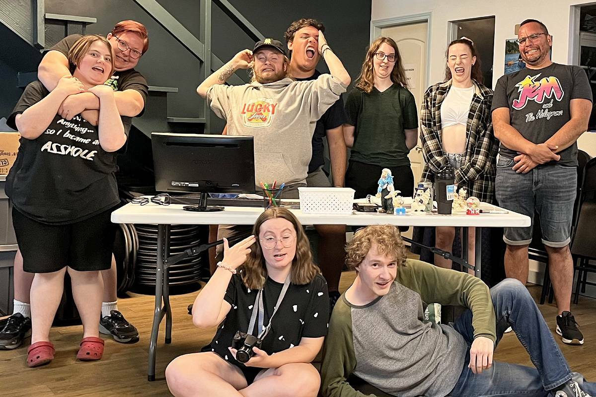 The cast and crew of ‘Cringe,’ one of five stories told in the Nanaimo Fringe Festival’s ‘Snoezlen Sessions.’ From left to right, Grace Smiley, Britt Smiley, Brandon Caul, Maximilian Hannah, Theo Soloway, Emily Pearce, Randy Hum, Samantha Caul and Connor Runnings. (Submitted photo)