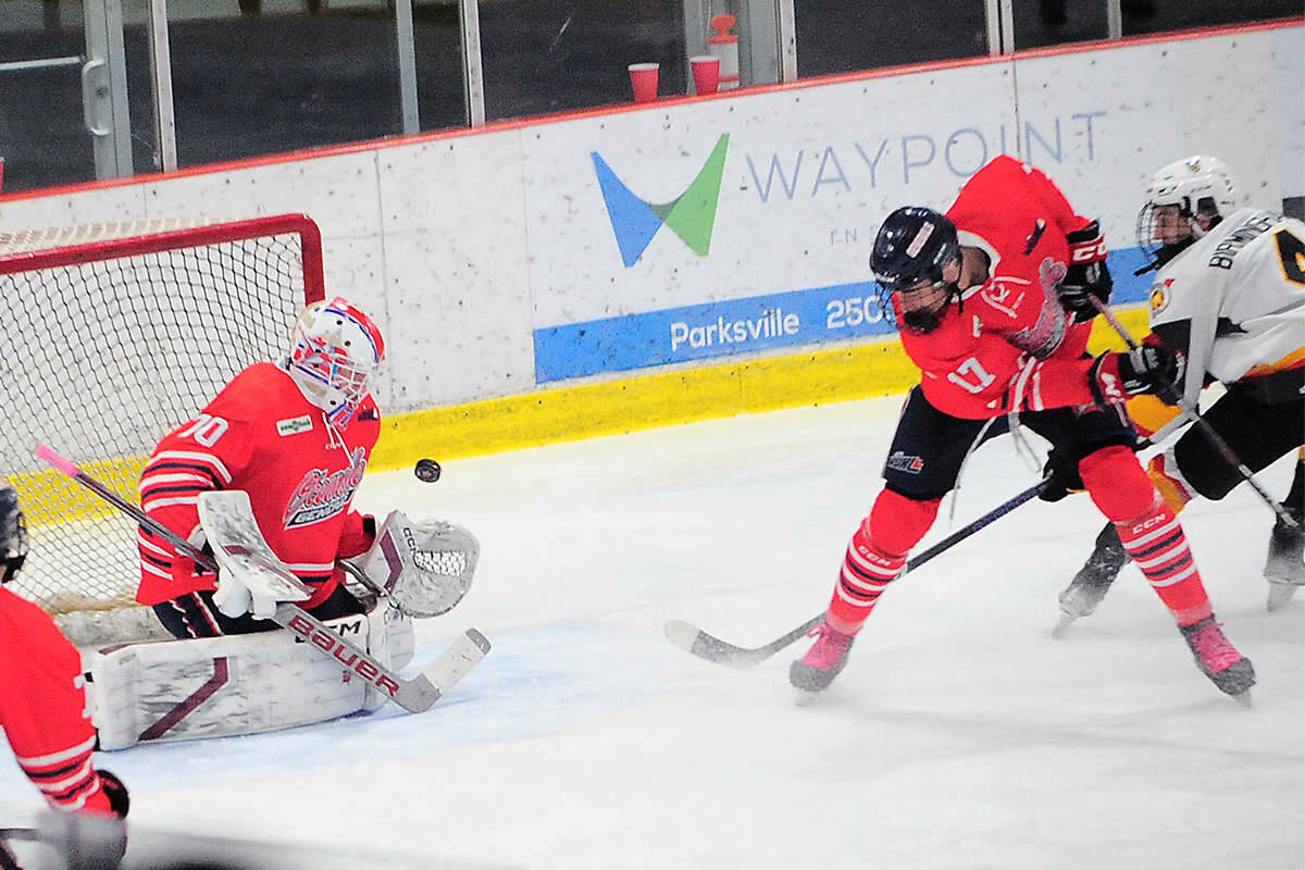 Oceanside Generals goalie Matthew Hutchison, the VIJHL’s top netminder last season, will join the Vancouver Giants of the Western Hockey League this hockey season. (PQB News file photo)