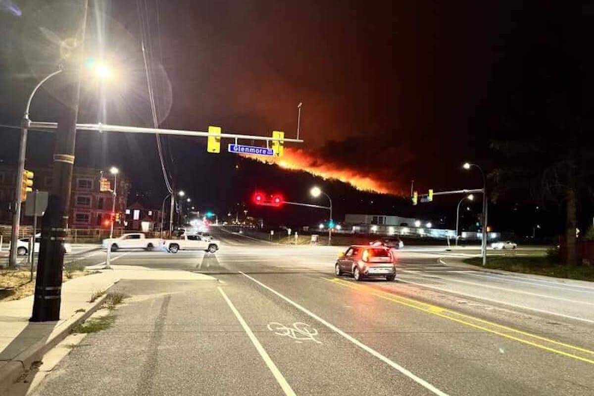 The Glenmore wildfire in Kelowna didn’t see any changes on Wednesday, Aug. 23. (Elicia Mason/Facebook)
