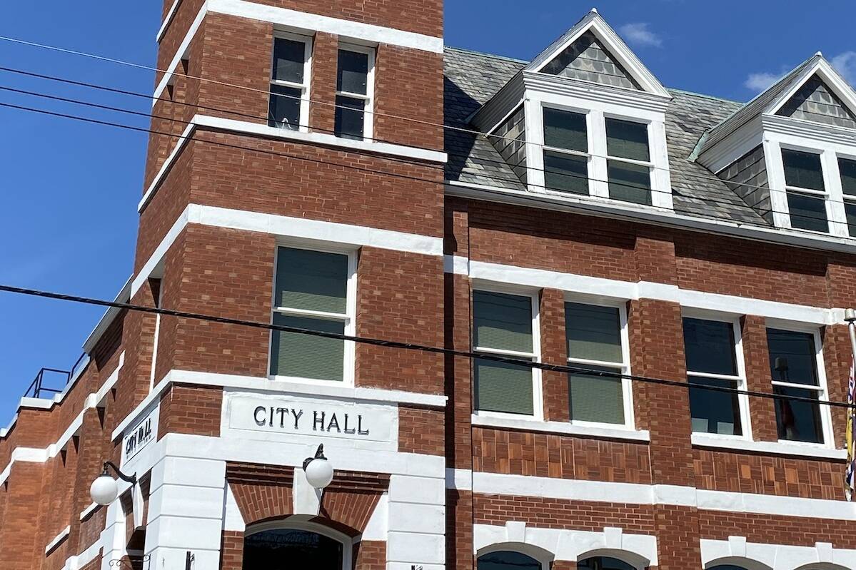 Citizen satisfaction survey finds that 73 per cent of respondents in Duncan feel the city is less safe than five years ago. (Citizen file photo)
