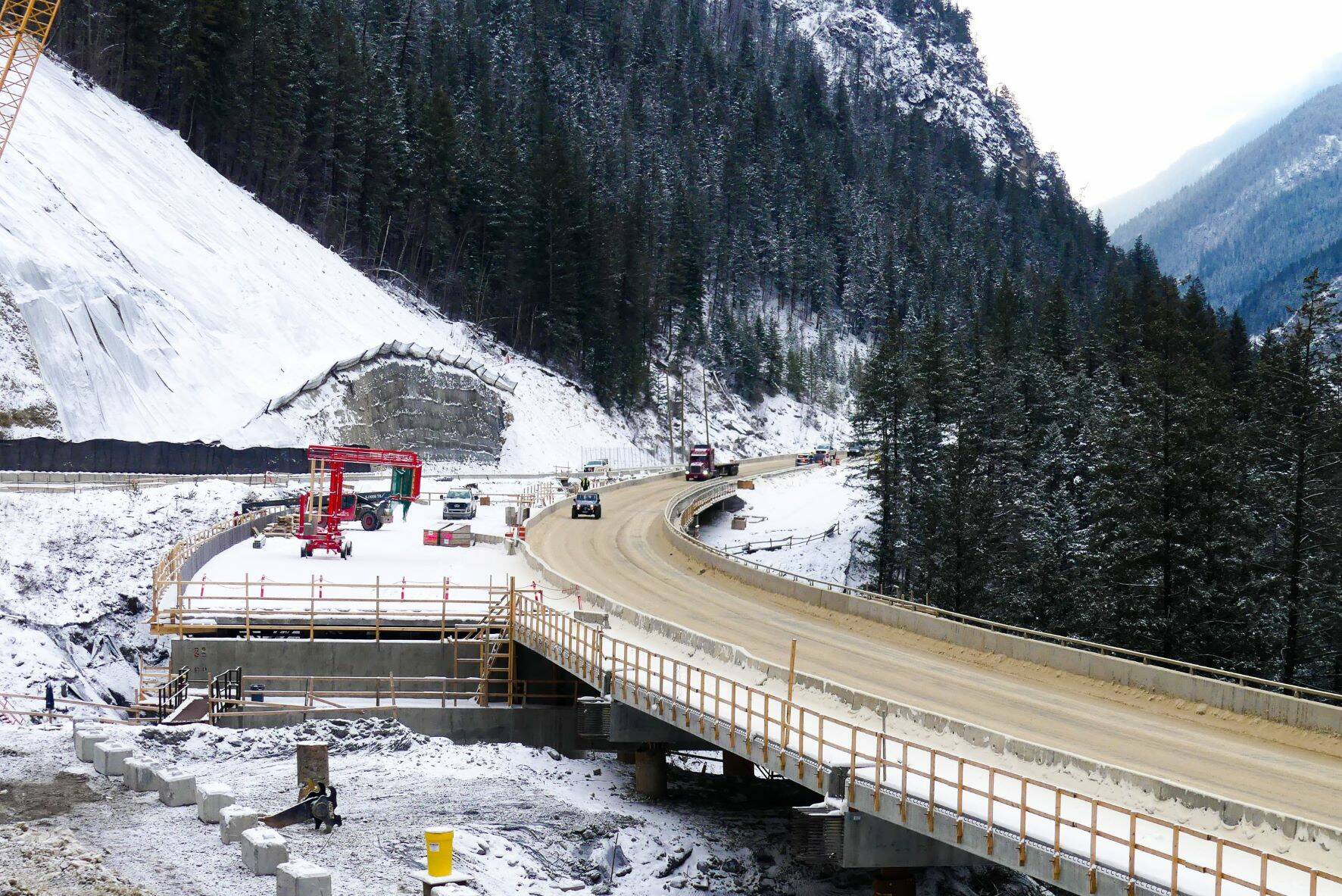 (Image/ Kicking Horse Canyon Phase 4)