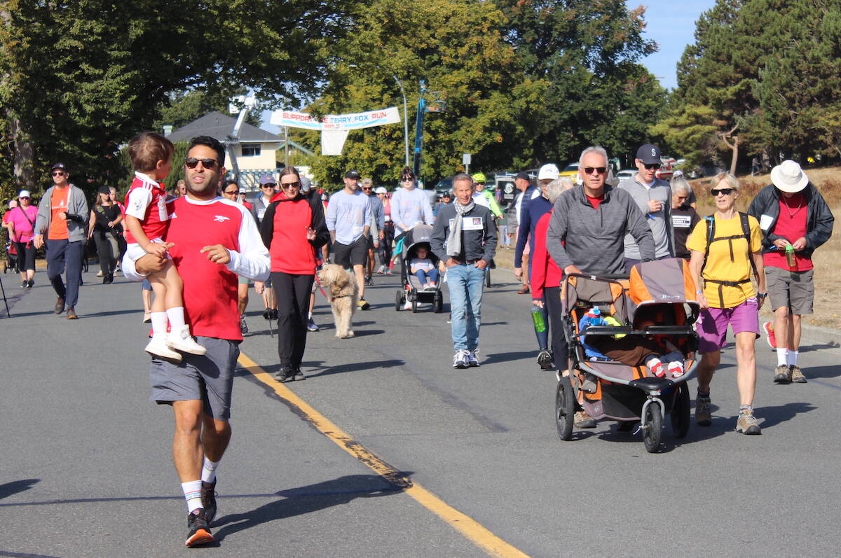 Approximately 1,000 people took part in the 2023 Victoria Terry Fox Run. (Brendan Mayer/News Staff)