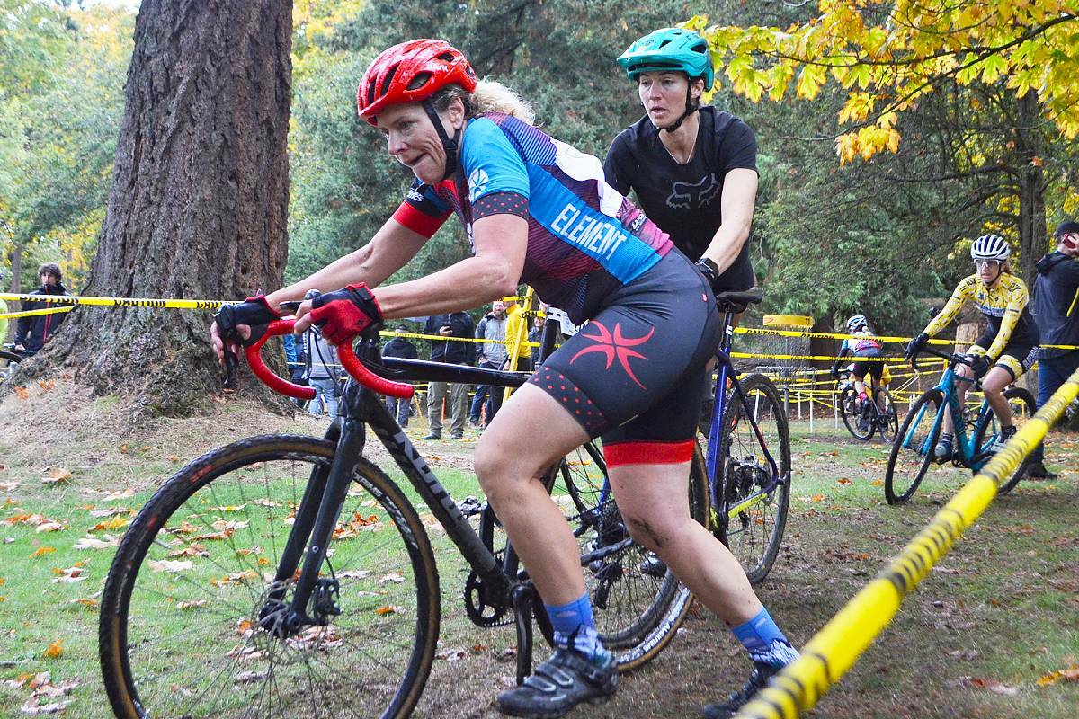 Shannon Baerg from Victoria takes a sharp corner and dismounts during the Muc-Off Cup at Bowen Park in Nanaimo on Oct. 9. (Mandy Moraes/News Bulletin)