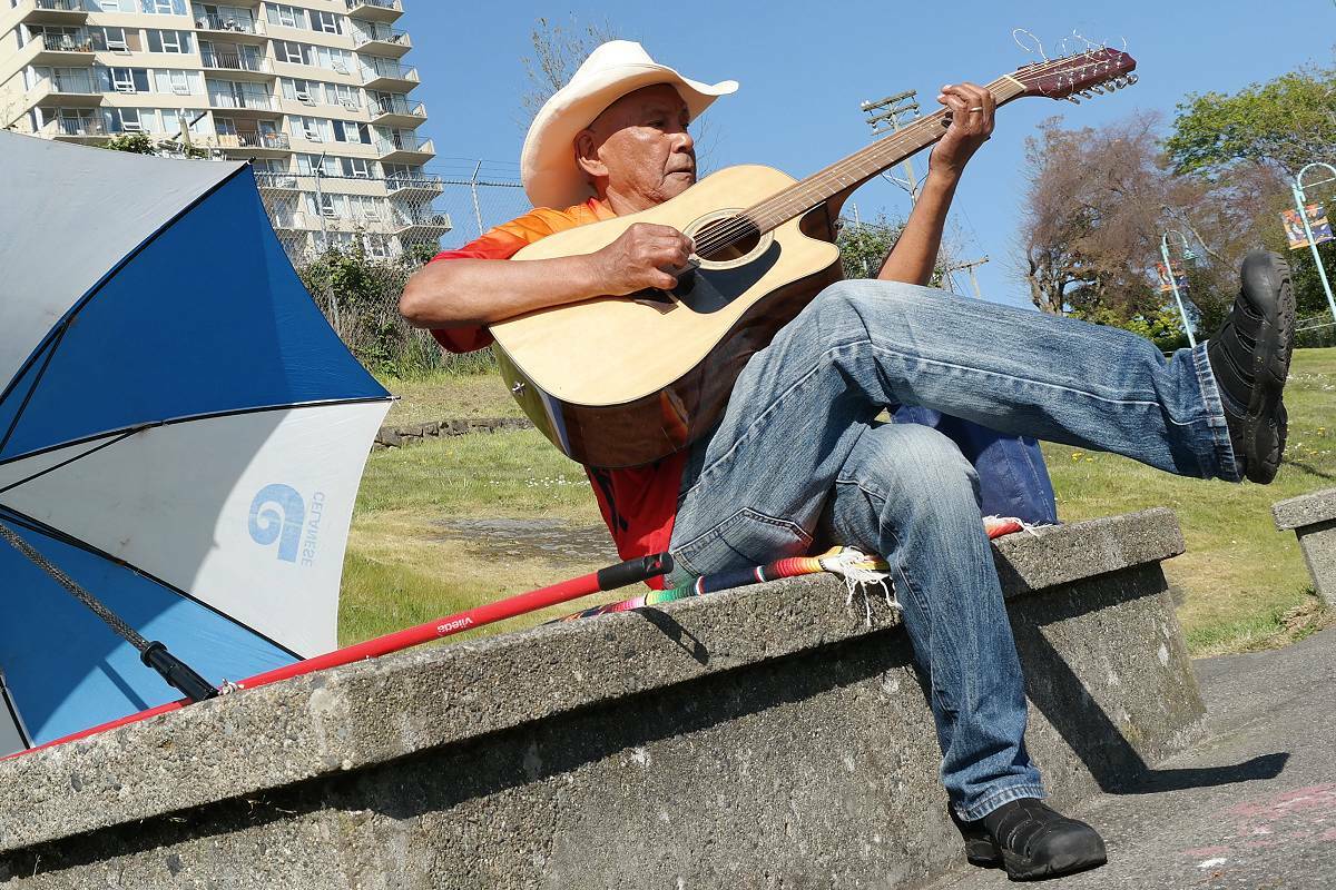 Willie Thrasher, seen performing on Nanaimo’s Harbourfront Walkway, will be honoured in Kelowna on Saturday, Oct. 14, as the recipient of Western Canadian Music Alliance’s 2023 Heritage Award. (News Bulletin file photo)