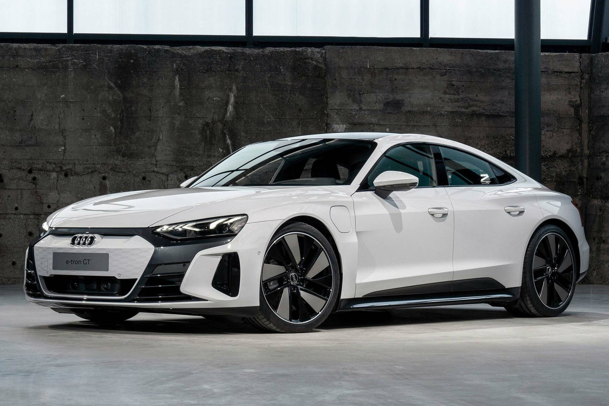 The Audi E-tron GT has front and rear electric motors and a claimed best range of about 380 kilometres. That will definitely be lower if you take advantage of the car’s ample thrust that propels it to 60 mph (96-km/h) from rest in as little as 3.1 seconds. PHOTO: AUDI