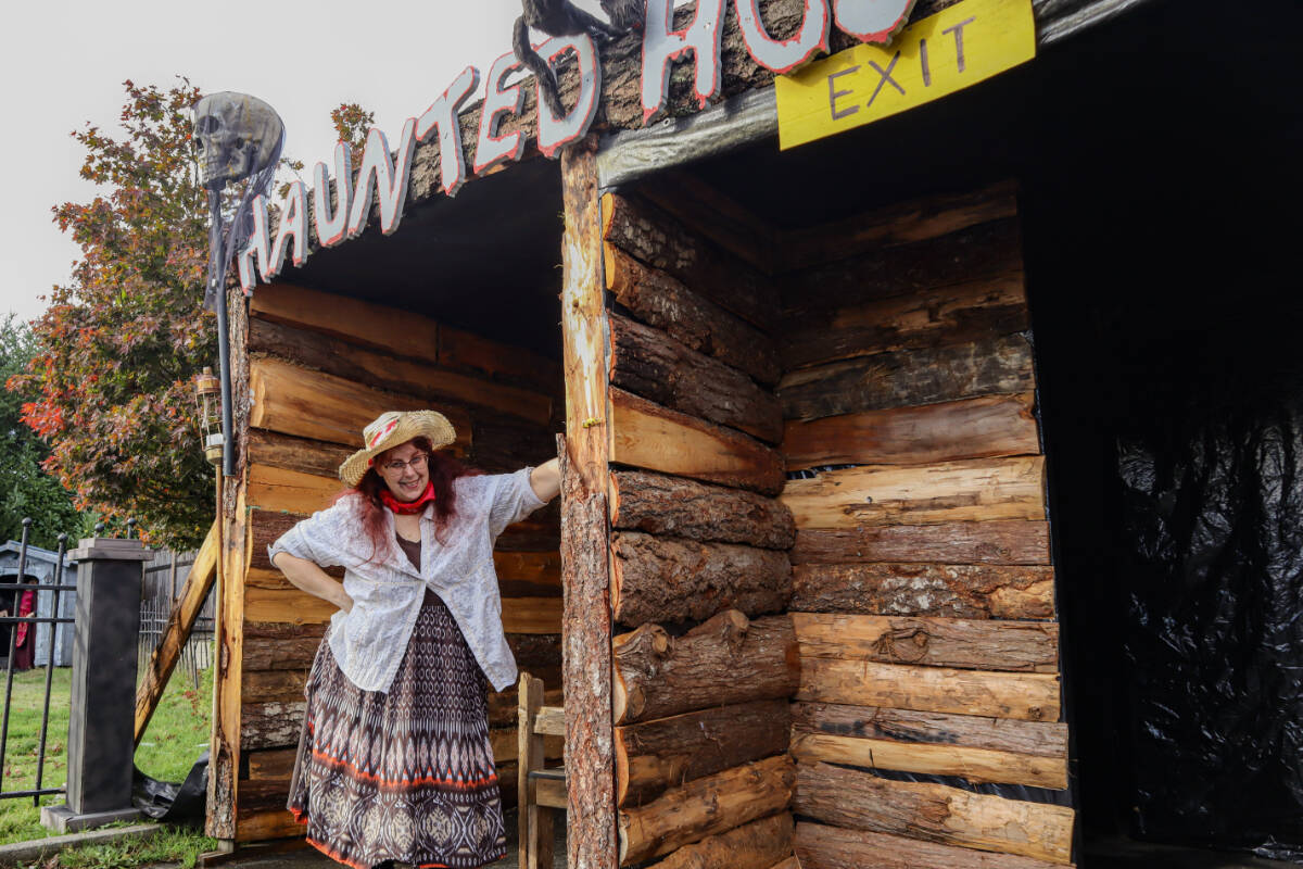 Huard’s Haunted House in Cassidy is once again open, this year with a ‘hillbilly farm’ theme, to deliver frights to willing participants. The haunted house is open from Oct. 19-22 and Oct. 25-31. (Bailey Seymour/News Bulletin)