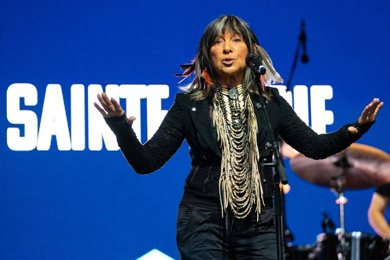 Buffy Sainte-Marie performs at the Toronto International Film Festival’s kick off event in Toronto on Thursday, Sept. 8, 2022. CBC says legendary musician Buffy Sainte-Marie’s birth certificate, other documents and details from family members contradict the singer’s claim that she is Indigenous. THE CANADIAN PRESS/Alex Lupul