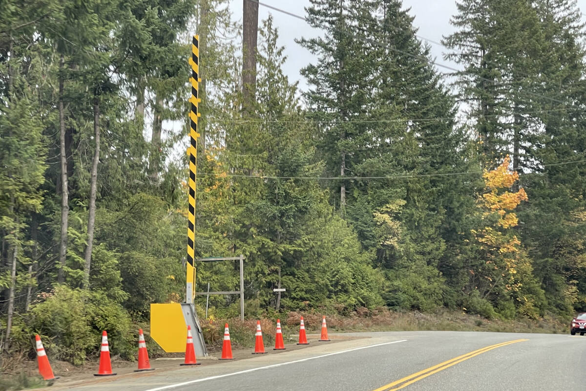 A closure gate has been erected on the west side of Chalet Road where it intersects with Highway 4 at one end of Cameron Lake. There is another at the Alberni Summit (the ‘Hump’). (Oct. 21, 2023) (SUSAN QUINN/ Alberni Valley News)